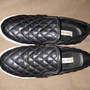 Steve Madden slip on shoes